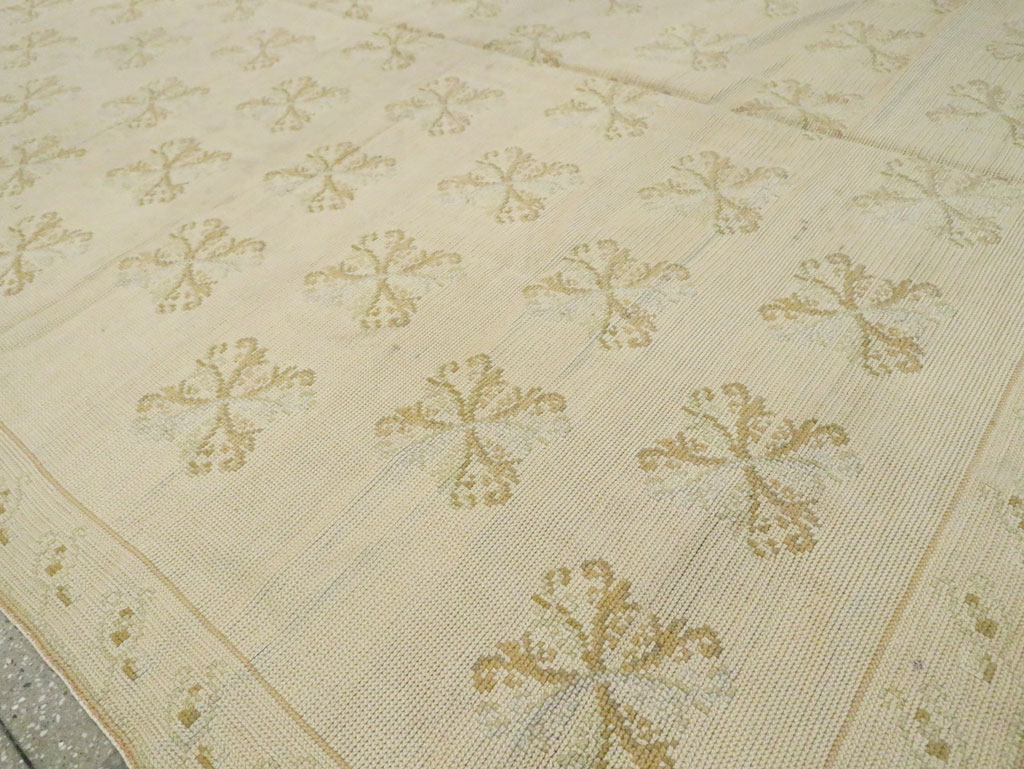 Vintage Portugal Needlepoint Carpet, No.8908 - Gsblank