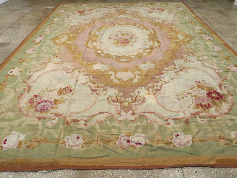 Antique French Aubusson Carpet, No.8909 - Gsblank