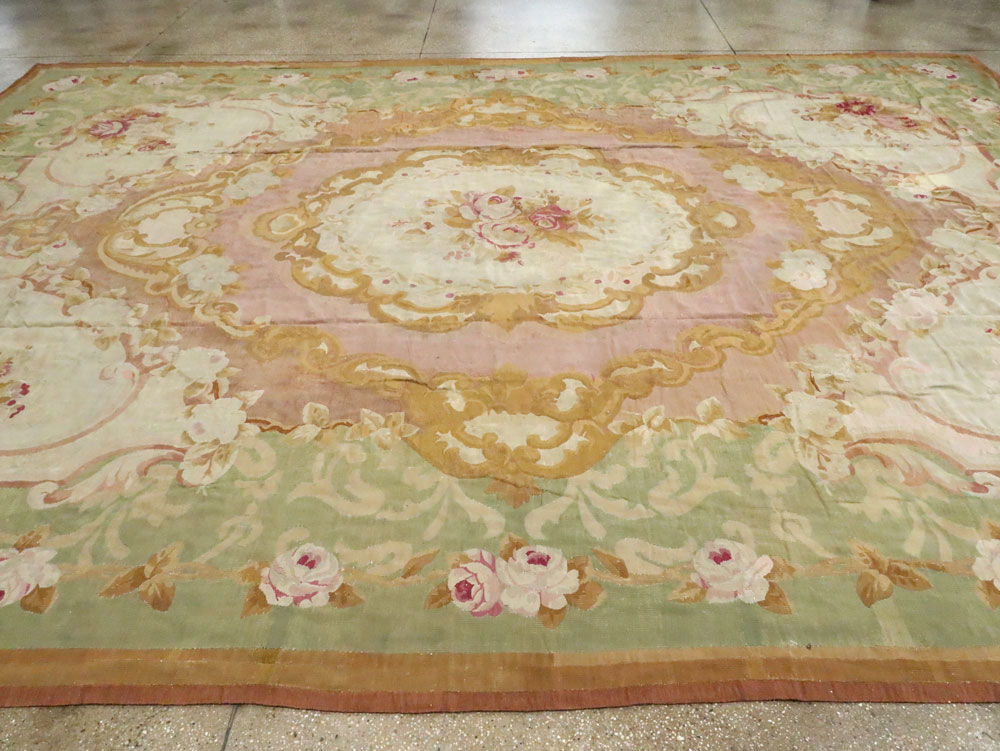 Antique French Aubusson Carpet, No.8909 - Gsblank