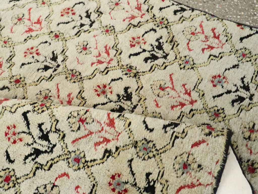 Vintage Indian Agra Runner, No.9028 - Gsblank