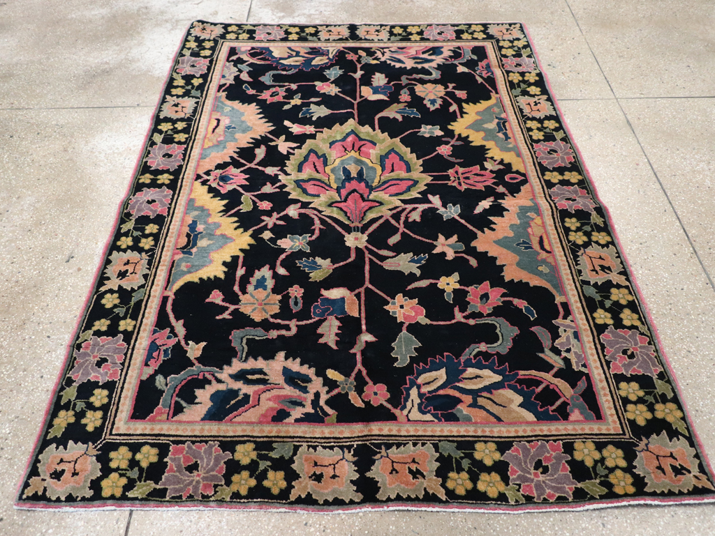 Vintage Indian Lahore Accent Rug, No.9049 - Gsblank