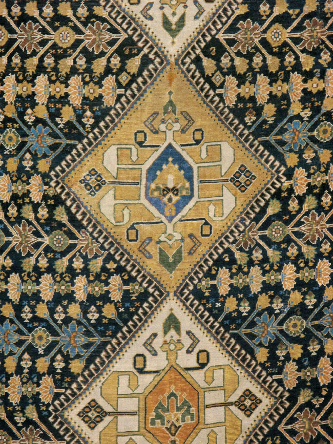 Antique Persian Shiraz Gallery Carpet, No.9147 - Gsblank