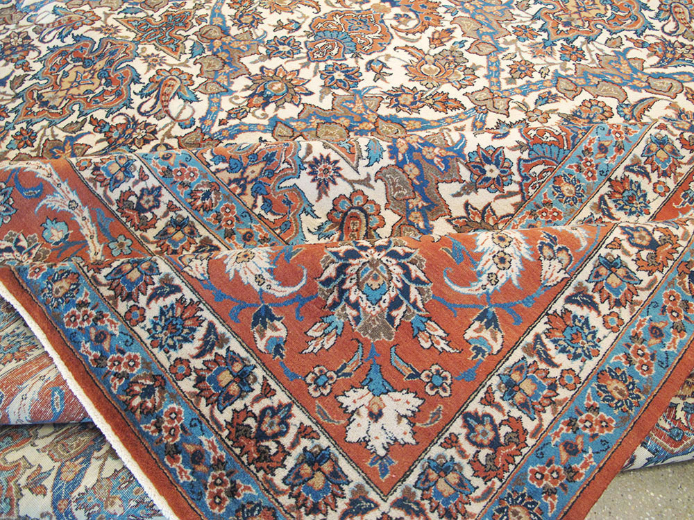 Vintage Persian Isfahan Carpet, No.9238 - Gsblank