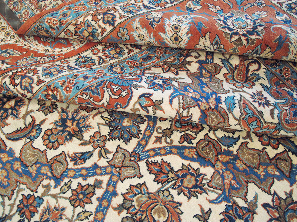 Vintage Persian Isfahan Carpet, No.9238 - Gsblank