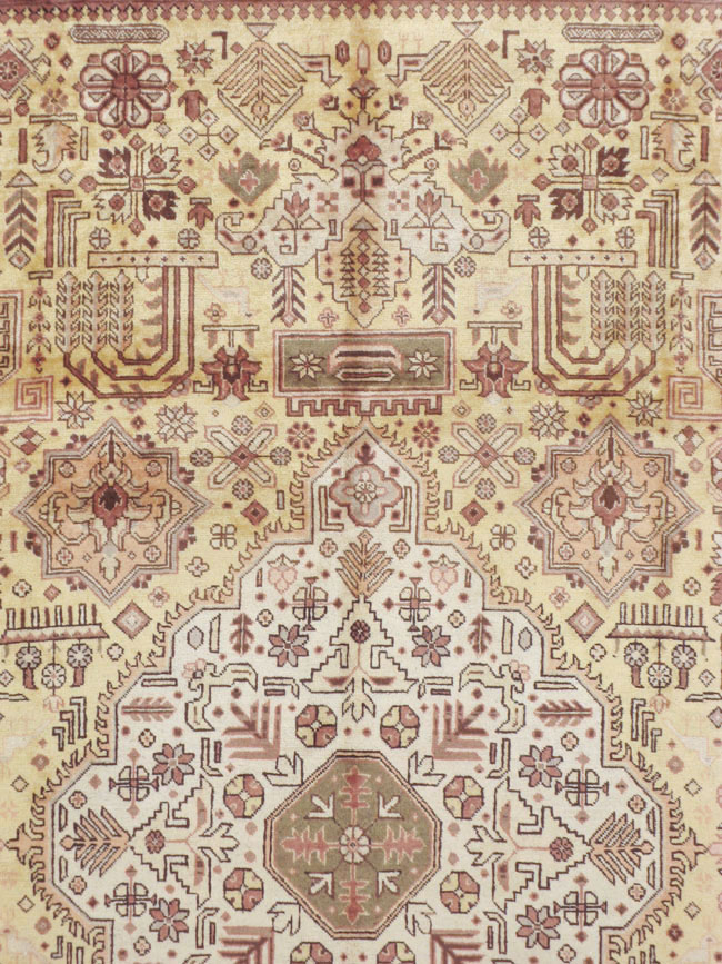 Vintage Persian Tabriz Carpet, No.9259 - Gsblank