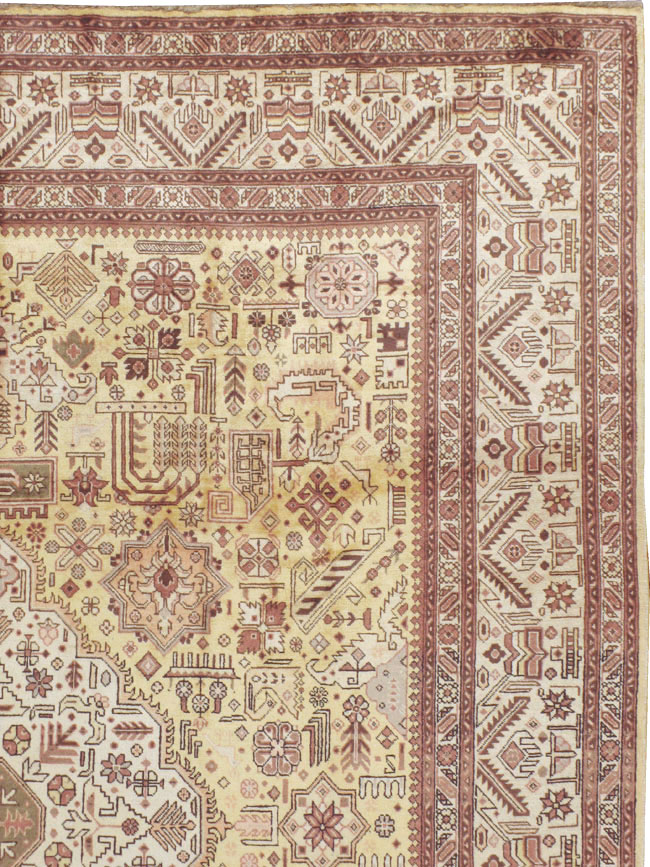 Vintage Persian Tabriz Carpet, No.9259 - Gsblank