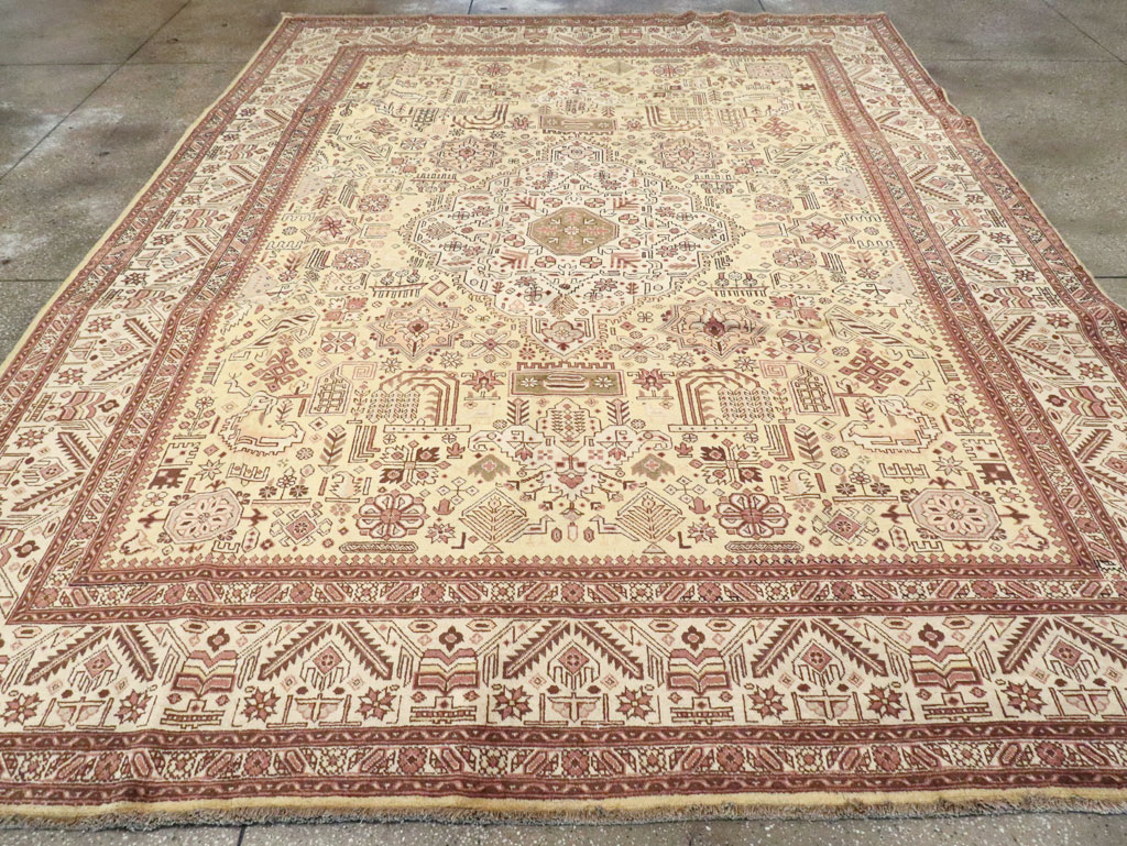 Vintage Persian Tabriz Carpet, No.9259 - Gsblank
