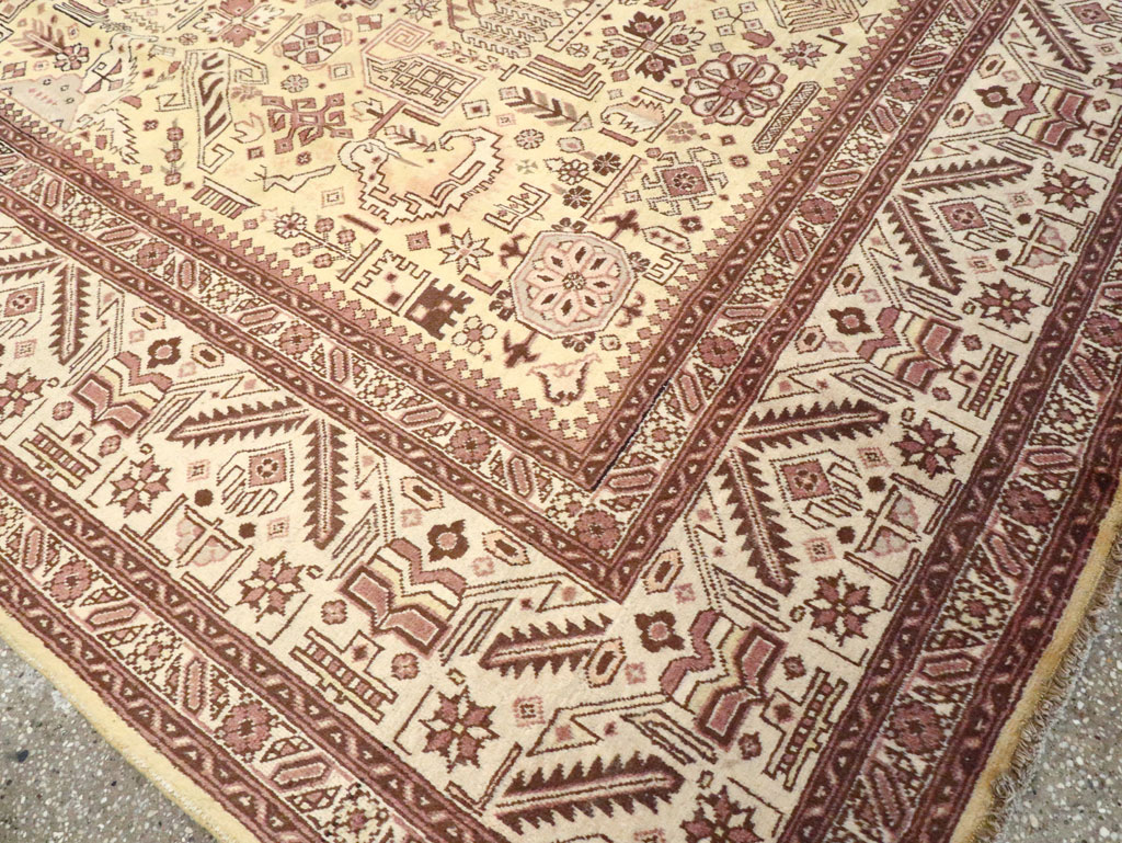 Vintage Persian Tabriz Carpet, No.9259 - Gsblank