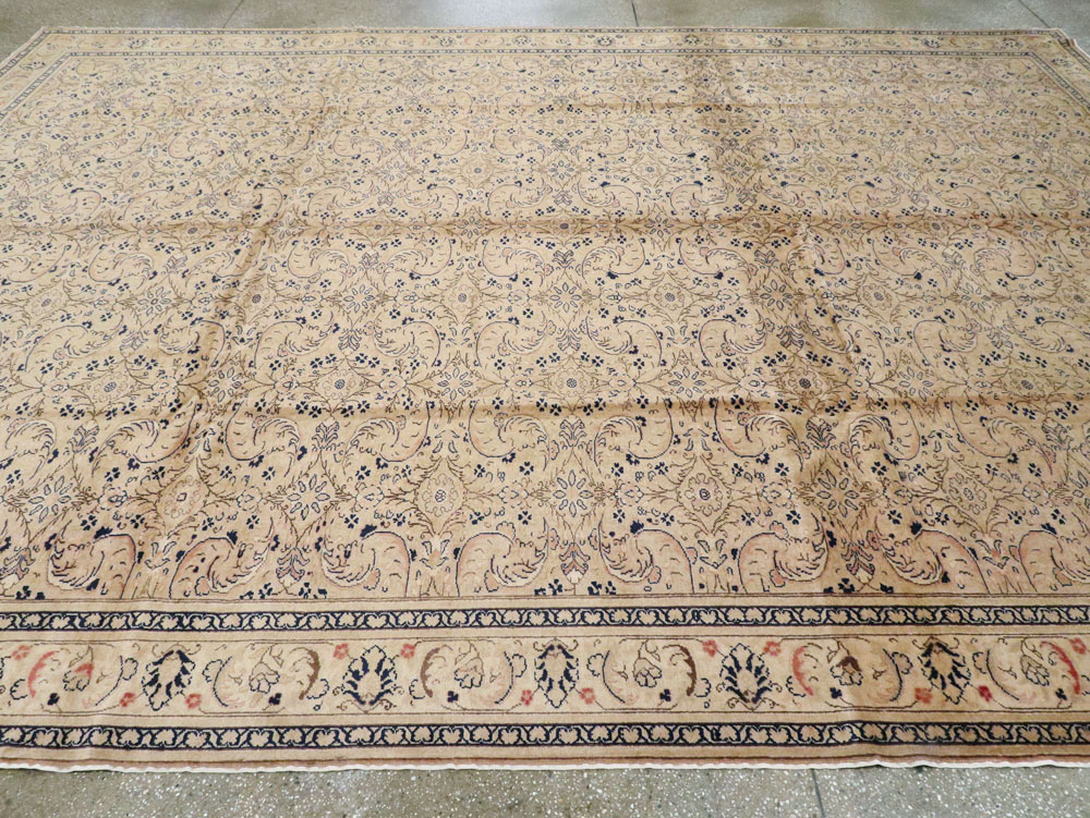 Vintage Turkish Sivas Room Size Carpet, No.9367 - Gsblank