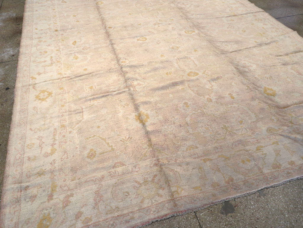 An Oushak Carpet, No.9382 - Gsblank
