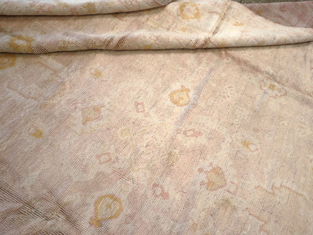 An Oushak Carpet, No.9382 - Gsblank