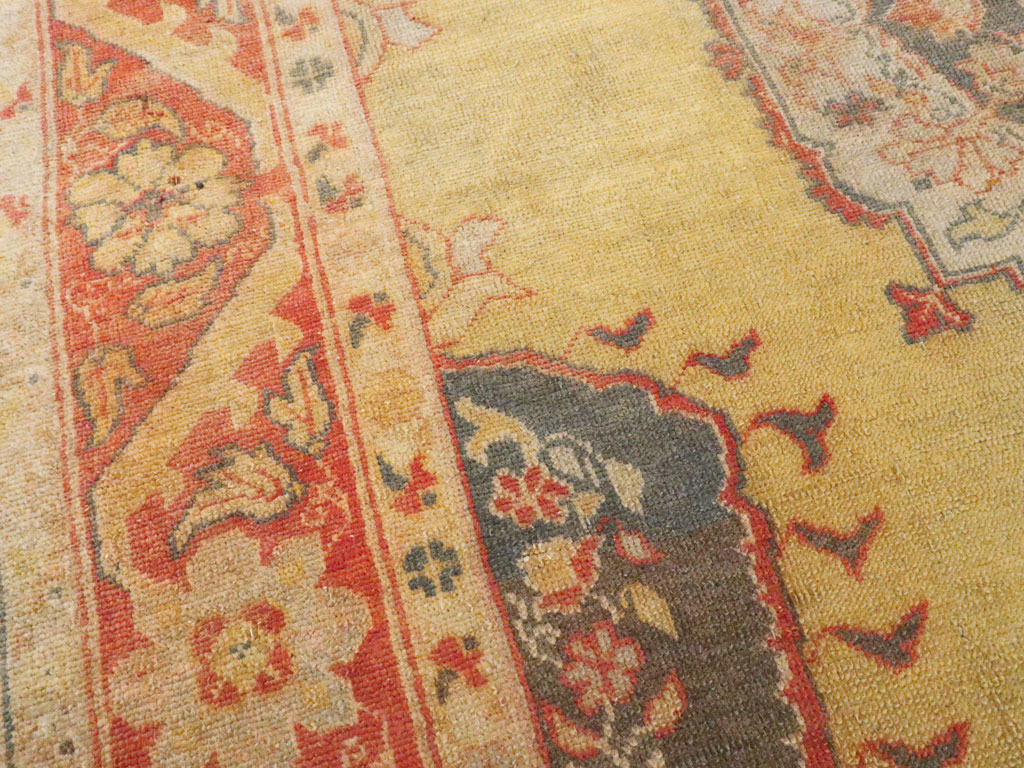 An Oushak Carpet, No.9395 - Gsblank