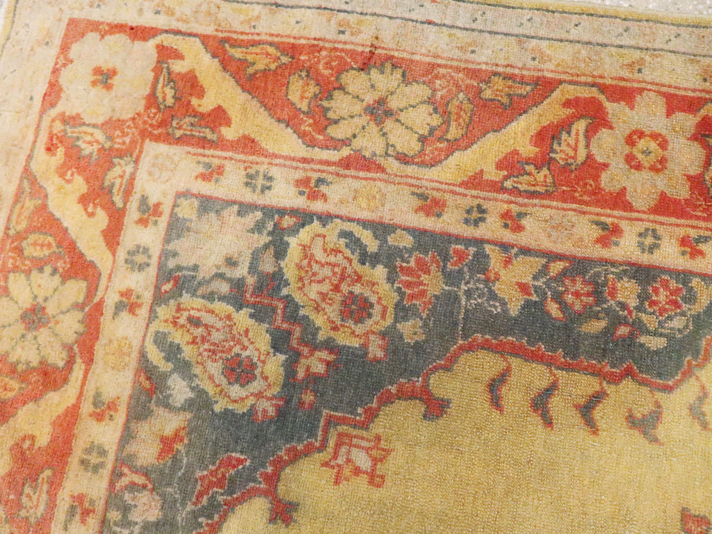 An Oushak Carpet, No.9395 - Gsblank