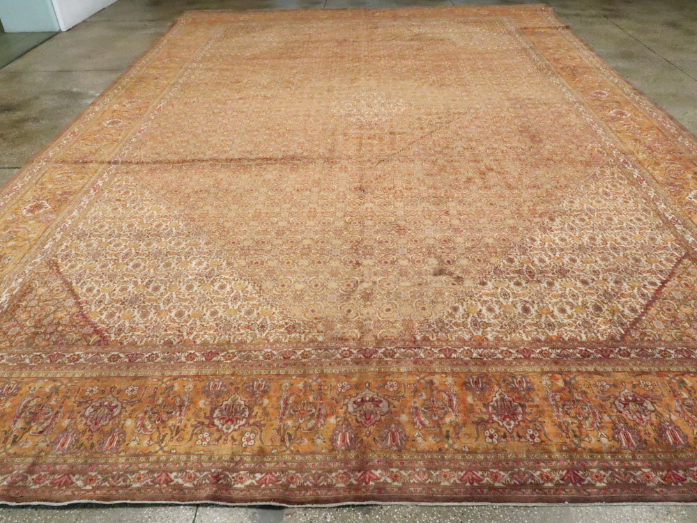 Vintage Persian Tabriz Carpet, No.9422 - Gsblank