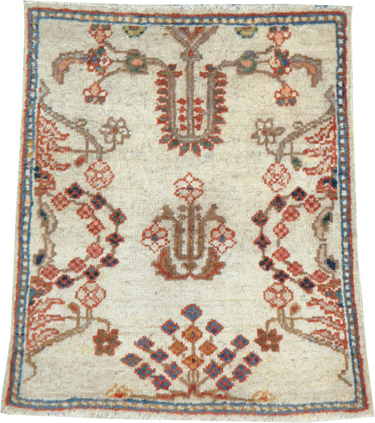 Antique Persian Mahal Rug, No.9460 - Gsblank