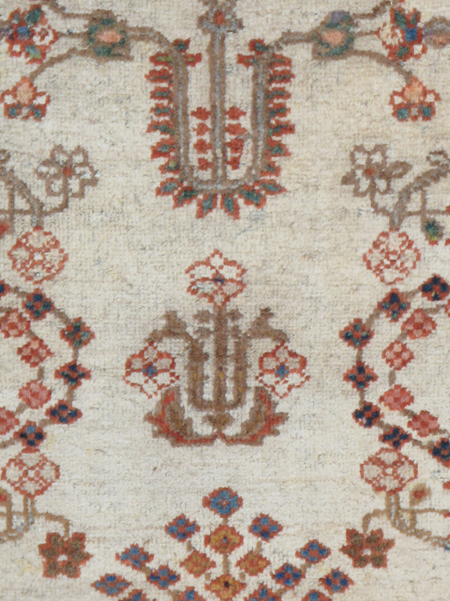 Antique Persian Mahal Rug, No.9460 - Gsblank
