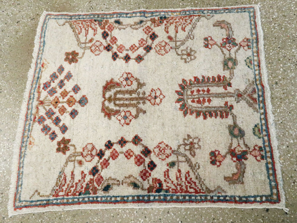 Antique Persian Mahal Rug, No.9460 - Gsblank
