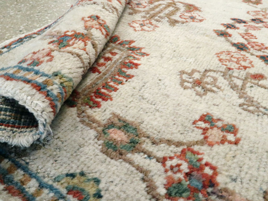 Antique Persian Mahal Rug, No.9460 - Gsblank