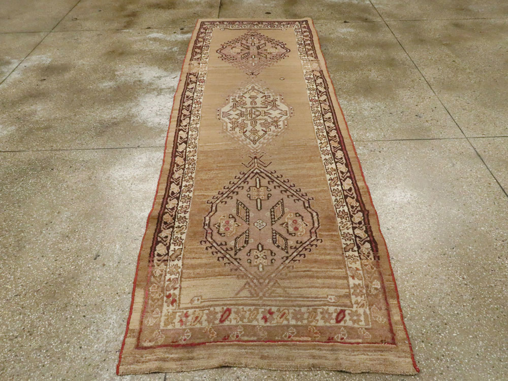 Antique Persian Serab Runner, No.9476 - Gsblank