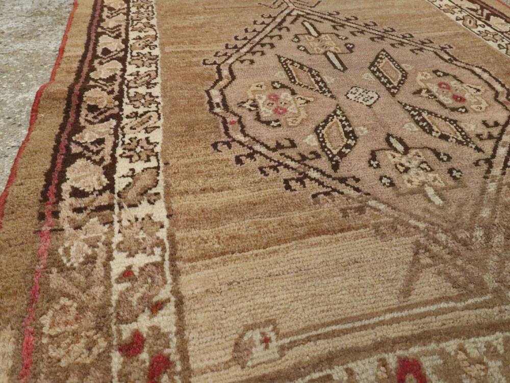 Antique Persian Serab Runner, No.9476 - Gsblank