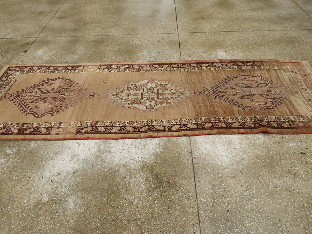 Antique Persian Serab Runner, No.9476 - Gsblank