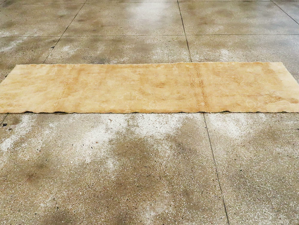 A Spanish Cuenca Runner, No.9523 - Gsblank