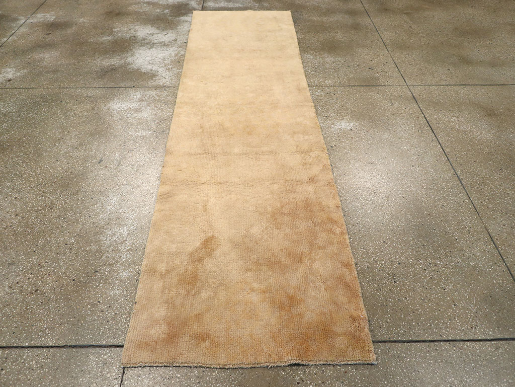 A Spanish Cuenca Runner, No.9523 - Gsblank