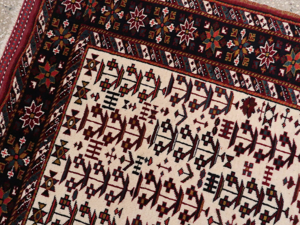 Vintage Persian Qashqai Carpet, No.9616 - Gsblank