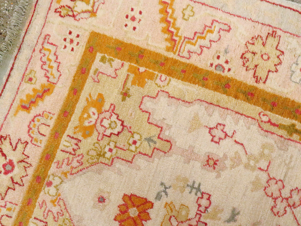 Antique Turkish Oushak Rug, No.9640 - Gsblank