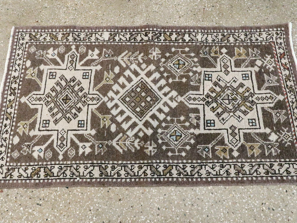 Antique Persian Karajeh Rug, No.9662 - Gsblank