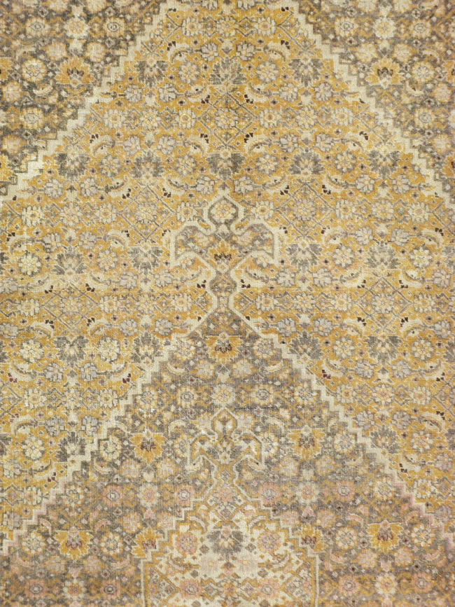 Antique Persian Tabriz Carpet, No.9669 - Gsblank