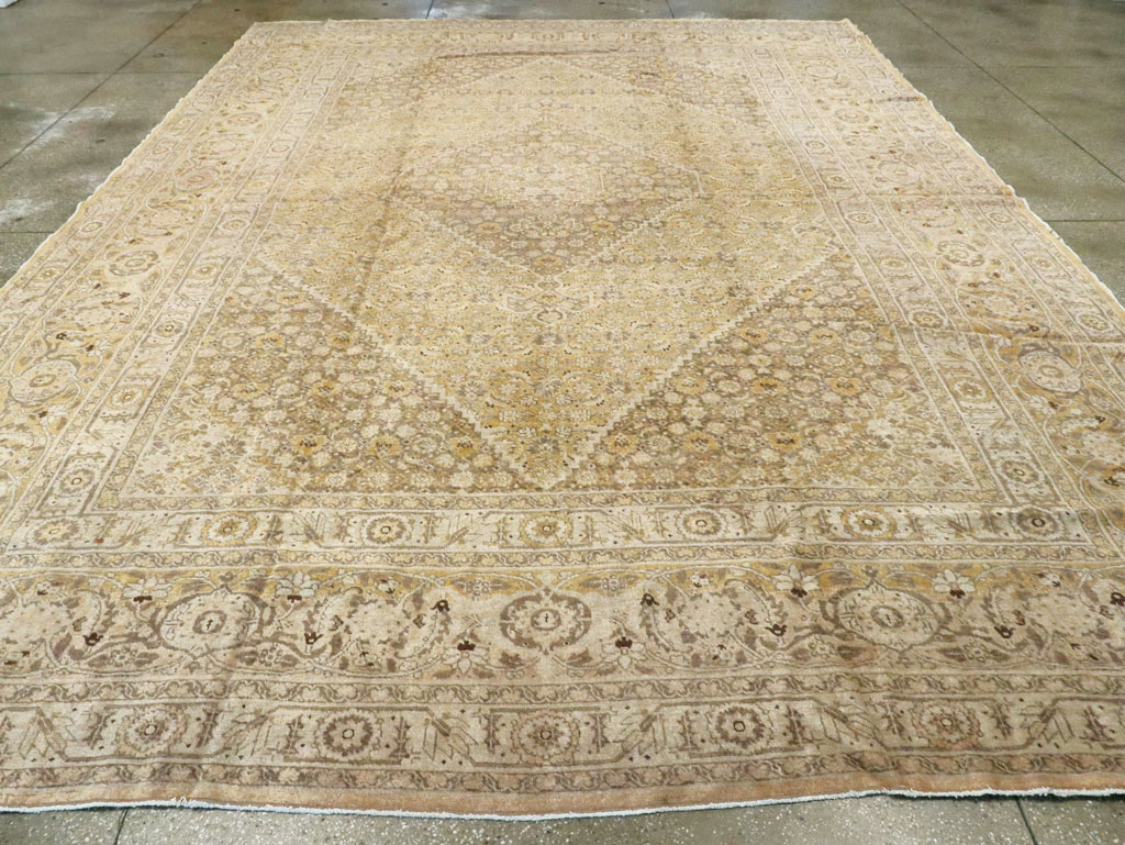 Antique Persian Tabriz Carpet, No.9669 - Gsblank