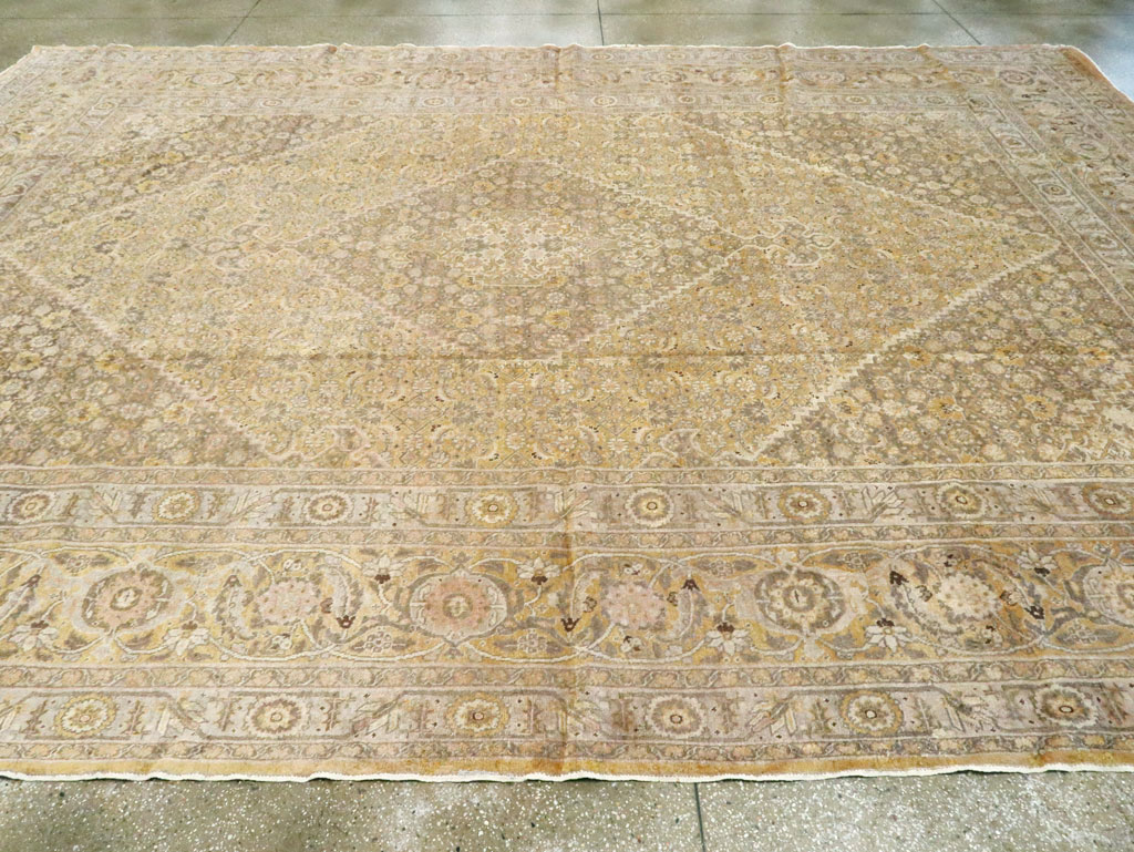 Antique Persian Tabriz Carpet, No.9669 - Gsblank
