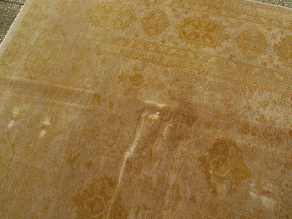 Antique Indian Lahore Square Carpet, No.9726 - Gsblank