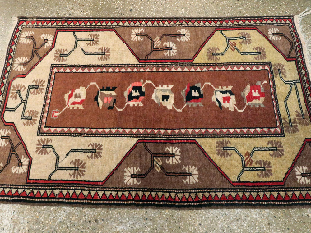 Vintage Turkish Anatolian Rug, No.9827 - Gsblank