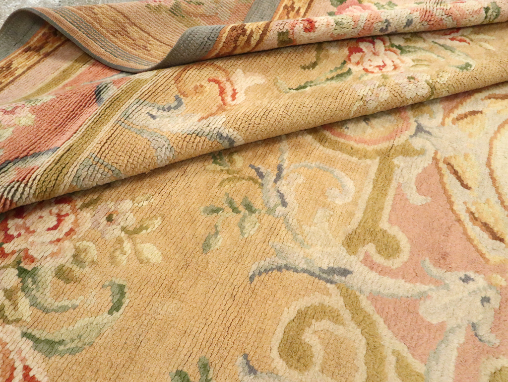 Vintage European Savonnerie Carpet, No.9835 - Gsblank