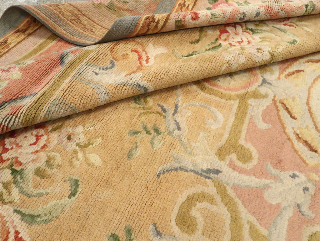 Vintage European Savonnerie Carpet, No.9835 - Gsblank