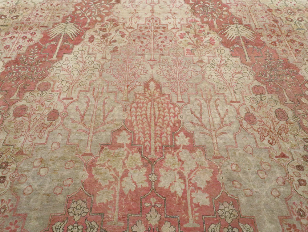 Antique Herekeh Carpet, No.9899 - Gsblank