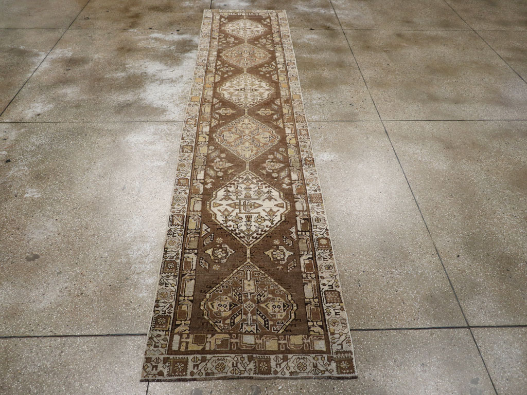 A Serab Runner, No.9949 - Gsblank