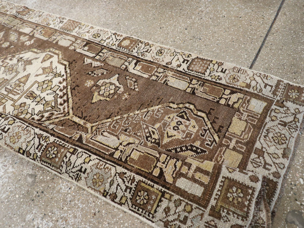 A Serab Runner, No.9949 - Gsblank